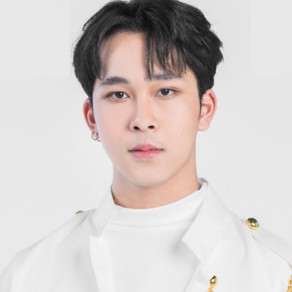 forplanetb's tweet photo. Former 9low On Top and The Survival Thailand contestant UP has decided to audition for Planet B because a fan on Instagram DM told him after about the show on and showed interest by asking more questions, he thanked the fan.

#PLANETB #플래닛비 #플래닛B https://t.co/yciuCVL8fJ