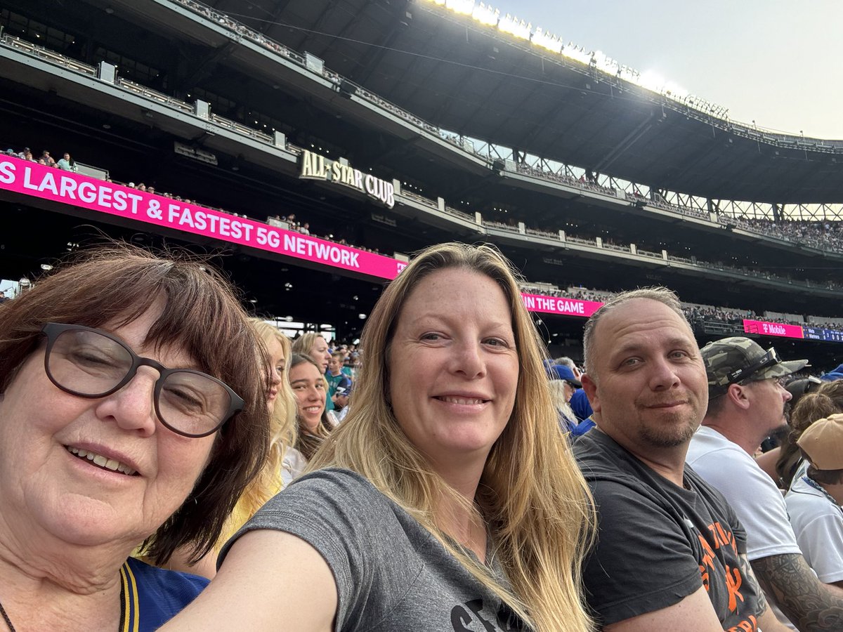 corarae's tweet photo. Cheering on our favorite team tonight! #MarinersSTM sec 14 row 5 seat 10 https://t.co/mQmj3y43IM