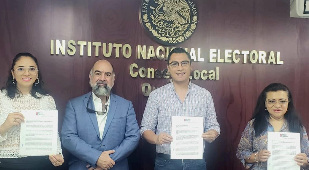 FCNQueretaro's tweet photo. Dimos aviso a la Junta Local Ejecutiva del @INEMexico en Querétaro respecto de la concentración que llevaremos a cabo este domingo 11 a las 11:00 am afuera de sus instalaciones en Cañaveral 26, Colonia Carrizal. 

Presentamos un documento que expresa nuestra pluralidad de voces https://t.co/tPnhfng2Qc