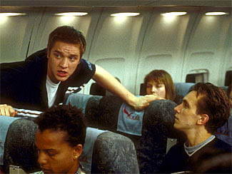 Que fuerte eso del brasilero que perdió su vuelo porque se quedó tomando un café y al final el avión sufrió un accidente donde murieron todos. No quiero traer malas noticias, pero todos sabemos como termina esto, no?