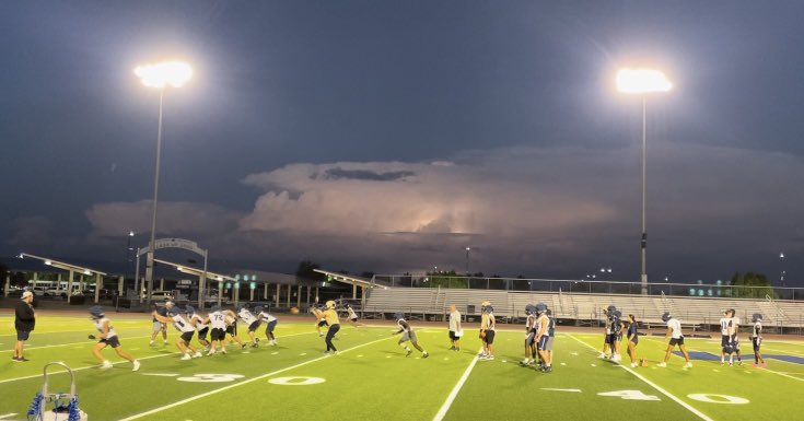 WillowCanyonFB's tweet photo. https://t.co/WhEtqxifm5