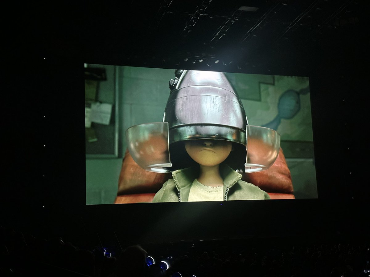 The Hollywood Handle tweet media