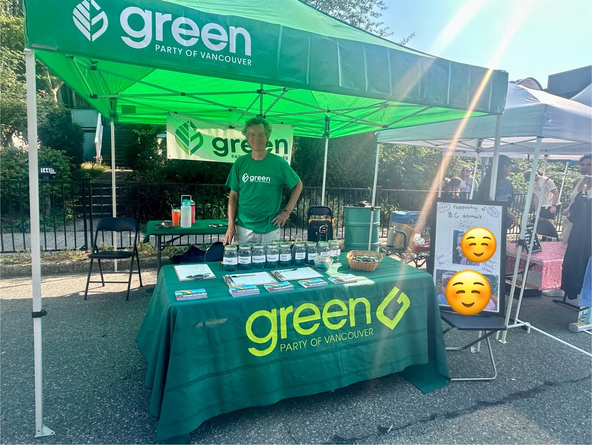 VanGreens's tweet photo. 🎨 VanGreens are having a blast at @vanmuralfest 🖼️ Join us for kids’ face painting, vibrant art, and your chance to share what matters most to you in your community. Let’s paint a brighter future together! 💚 #MuralFest https://t.co/KIuISqHyND