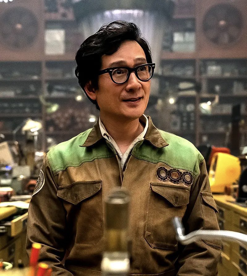 DiscussingFilm's tweet photo. Ke Huy Quan will voice a new reptile Gary in ‘ZOOTOPIA 2’

In theaters next year. https://t.co/kxZ1cD425Y