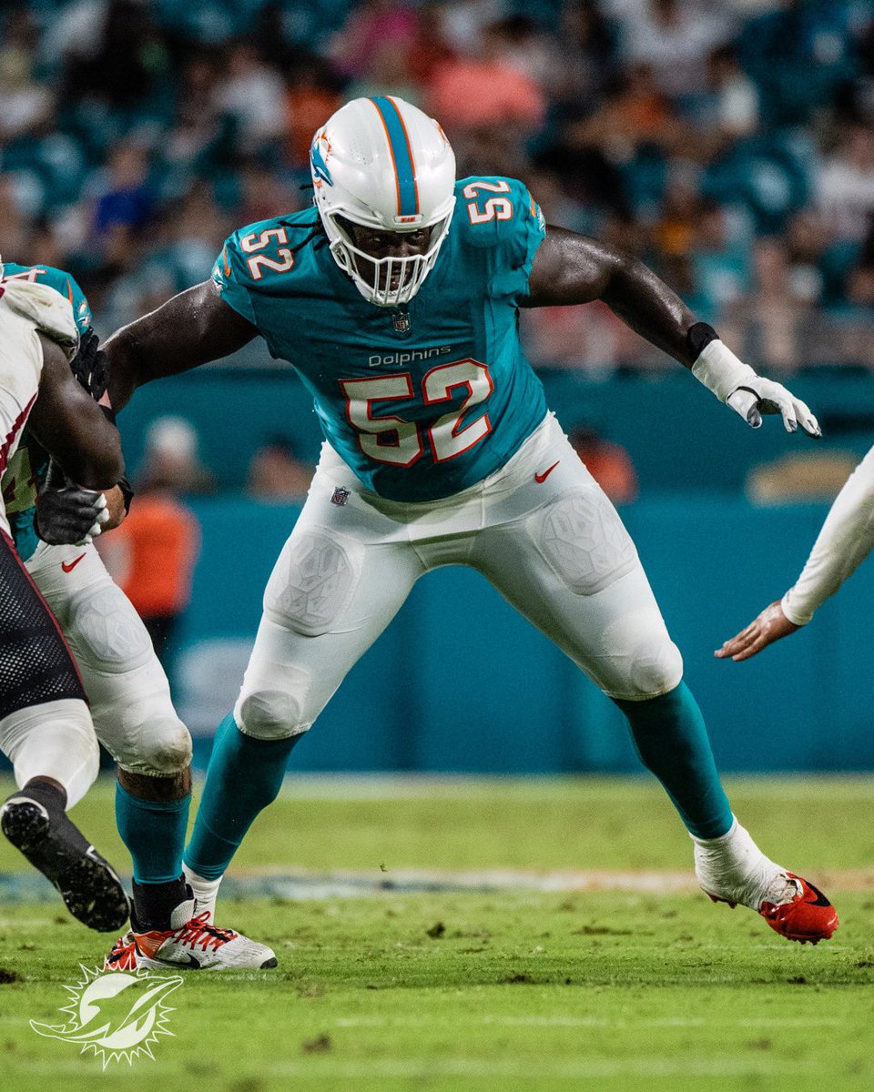TheFishTank81's tweet photo. Fins for the win means it’s time for #GameBalls 🏈🏈🏈 Who did the guys choose?

@ojmcduffie81: @__jw12 
@TeamLevit: @siran_neaI 
@WingfieldNFL: @PatrickPaul_76 

#Dolphins #Postgame Live

@BIG1059FM @WIOD @FoxSports940 @iHeartRadio 

📸 @MiamiDolphins https://t.co/naxquGCd2g