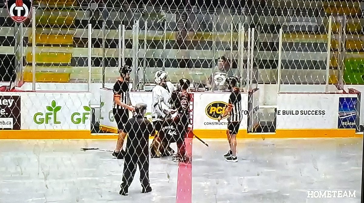 Valley Stars fall 4-3 to Brampton Midnight Express in the Men’s A semis and will play for the Bronze Medal Saturday. Adam Butler is player of the game for the Stars.