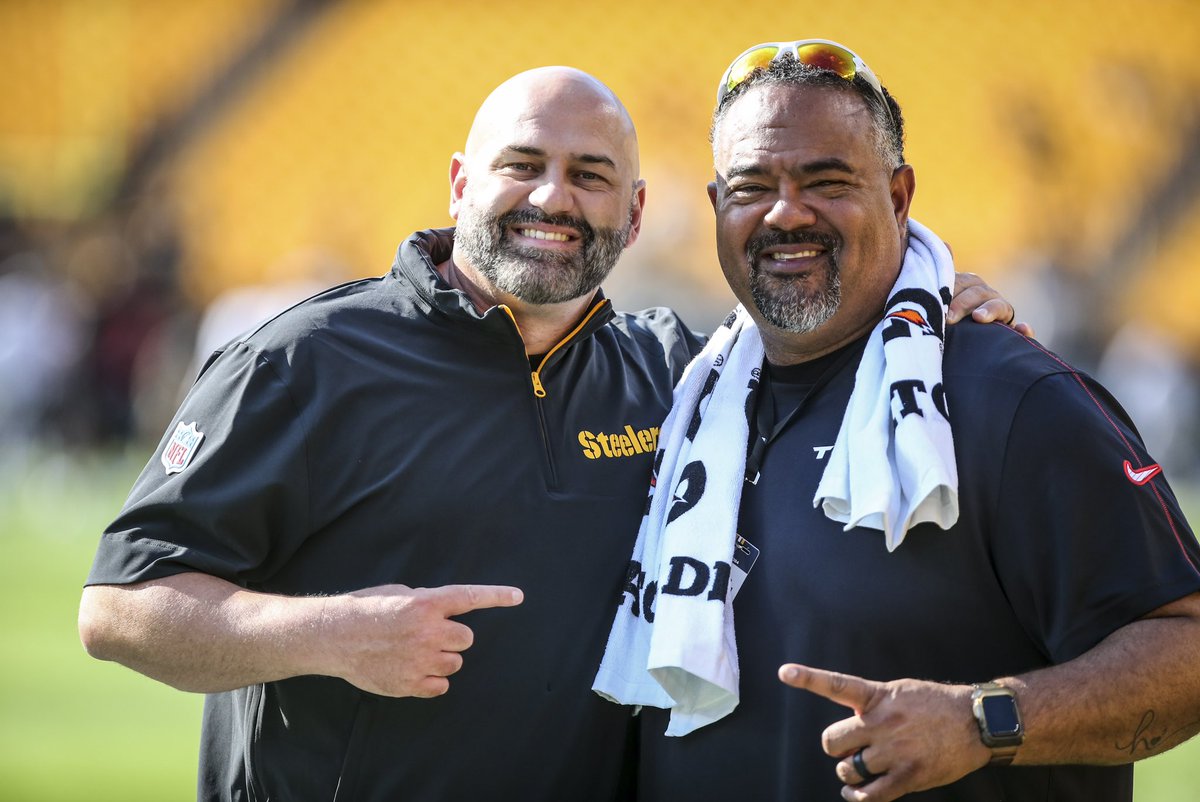KadoHinson's tweet photo. Great to connect w/Steelers chaplain PK! #chaplainlife🙏🏽 https://t.co/sJFKn5JTJx