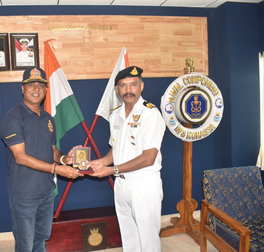 AndamanPolice's tweet photo. DGP A&N Islands Sh.Devesh Chandra Srivastva visited soon-to-be operational Shibpur Airport at Diglipur to assess its readiness & inspect security protocols. His visit highlighted commitment to top-notch safety & efficiency.

डीजीपी अंडमान और निकोबार द्वीप समूह, श्री देवेश चंद्र श्रीवास्तव ने डिगलीपुर में जल्द ही चालू होने वाले शिबपुर हवाई अड्डे का दौरा किया और इसकी तैयारी का आकलन किया और सुरक्षा प्रोटोकॉल का निरीक्षण किया।
@SP_NMAndaman