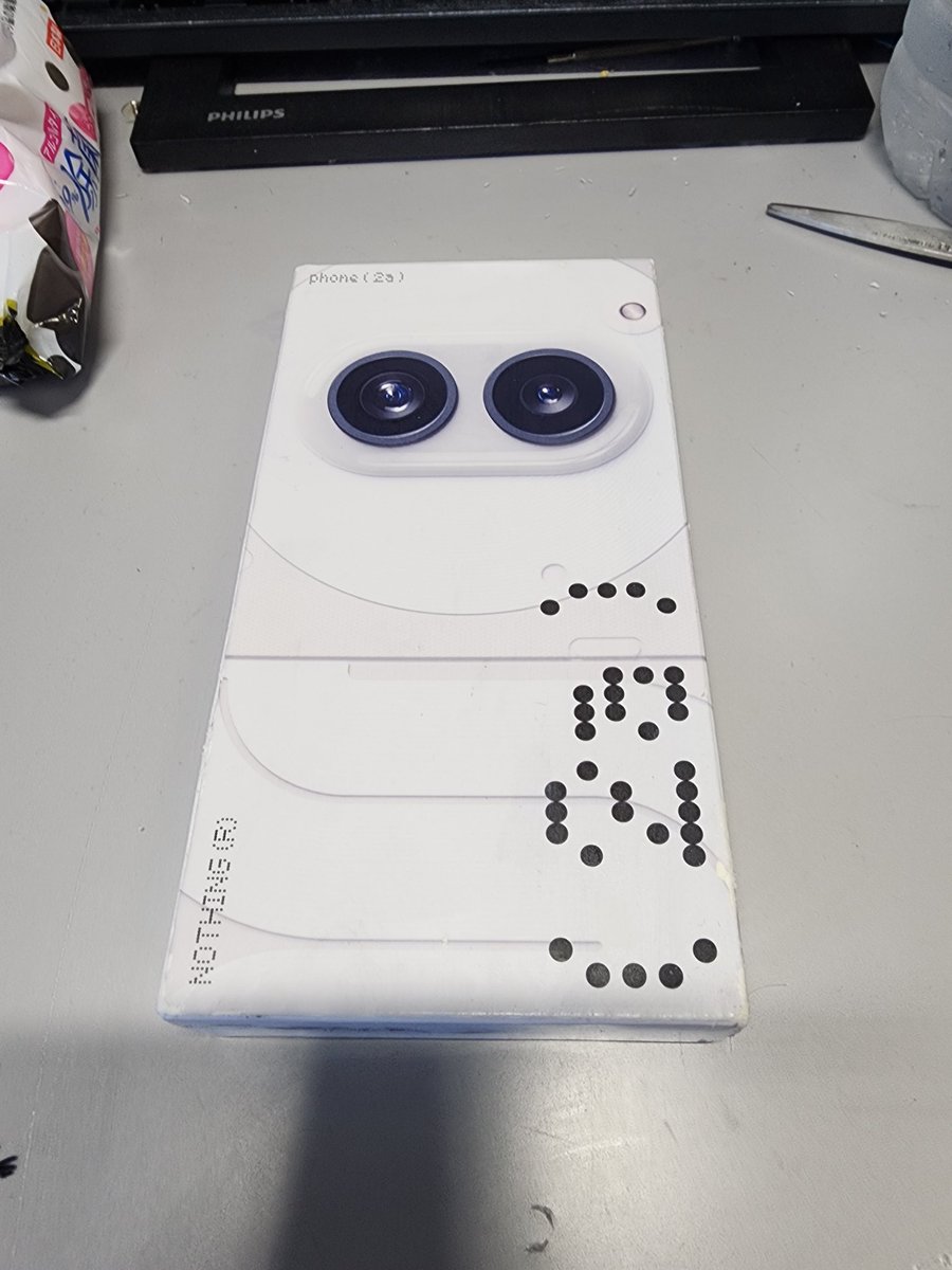 Nothing phone 2a グローバル版 未開封 35000円で欲しい方います 