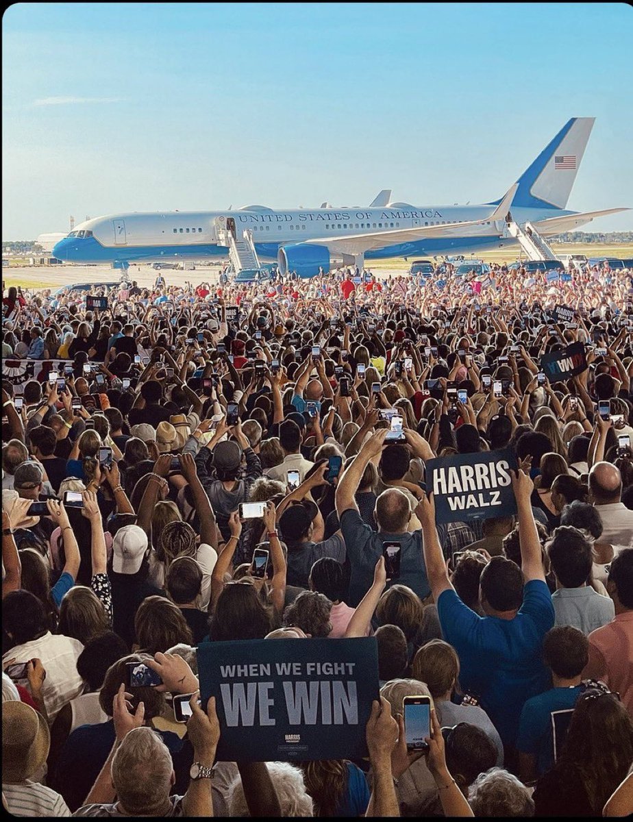 Laura Loomer tweet media