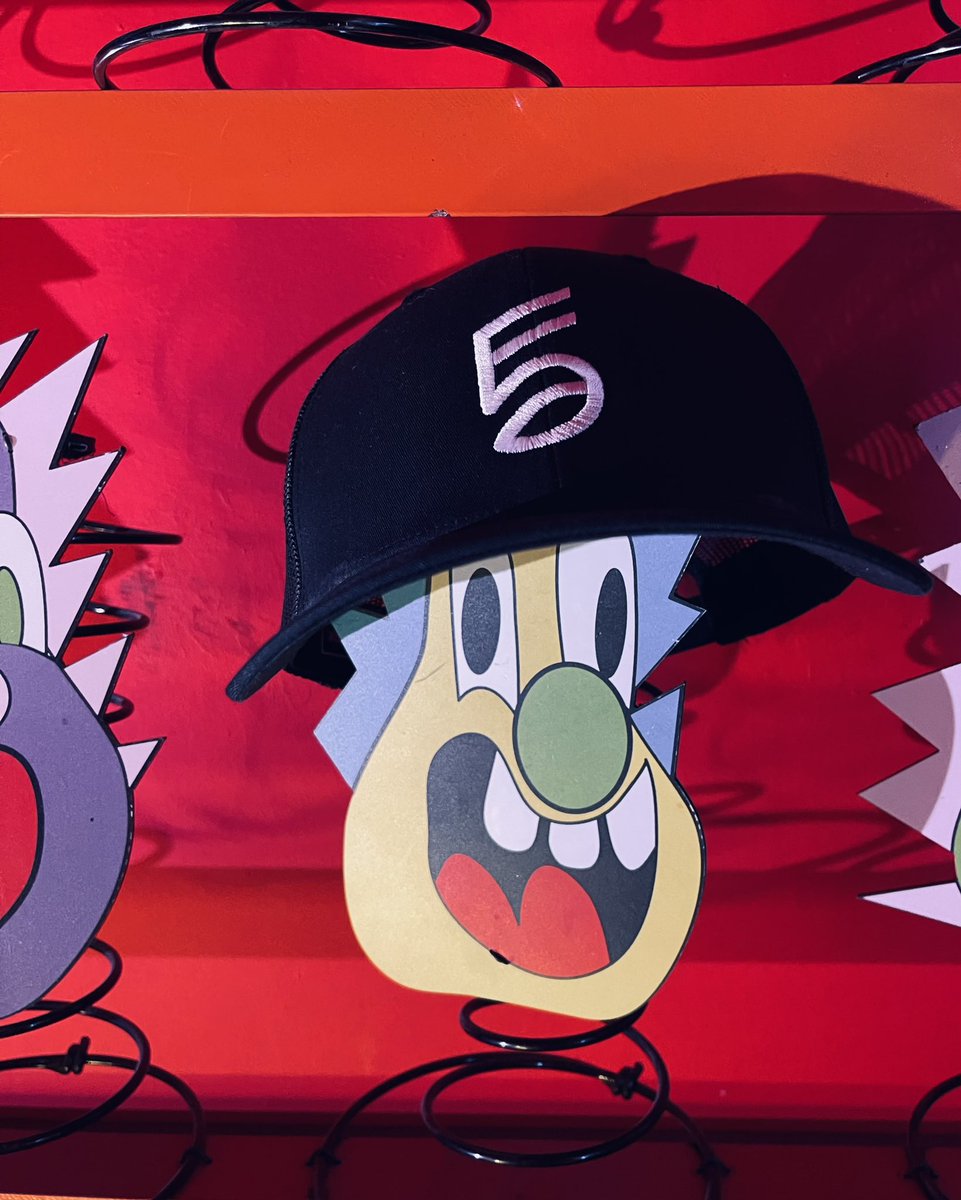 flat5marketing's tweet image. The Magic Marketing Hat of Flat Five Marketing. 

#flatfivemarketing #hats #magichat