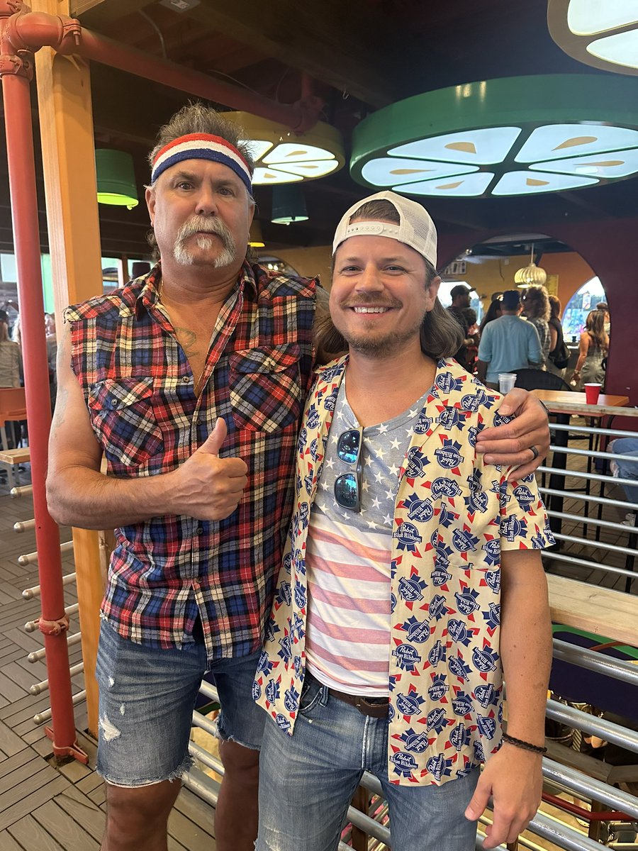 yeahpeyton's tweet image. 