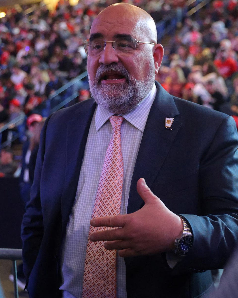 AF Source tweet media