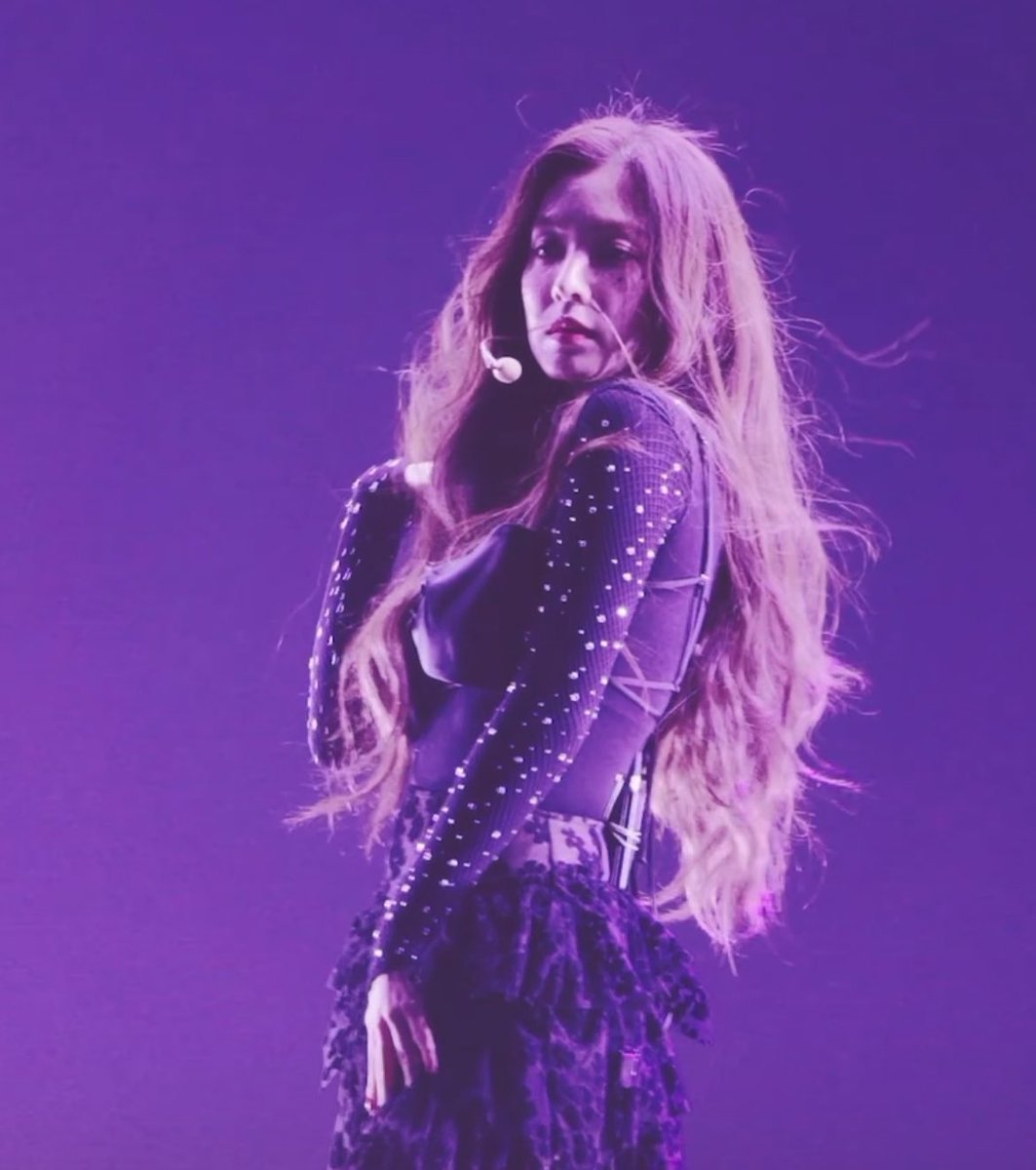 tyarenebae's tweet photo. damn she looks so majestic https://t.co/gzyzA44ch9