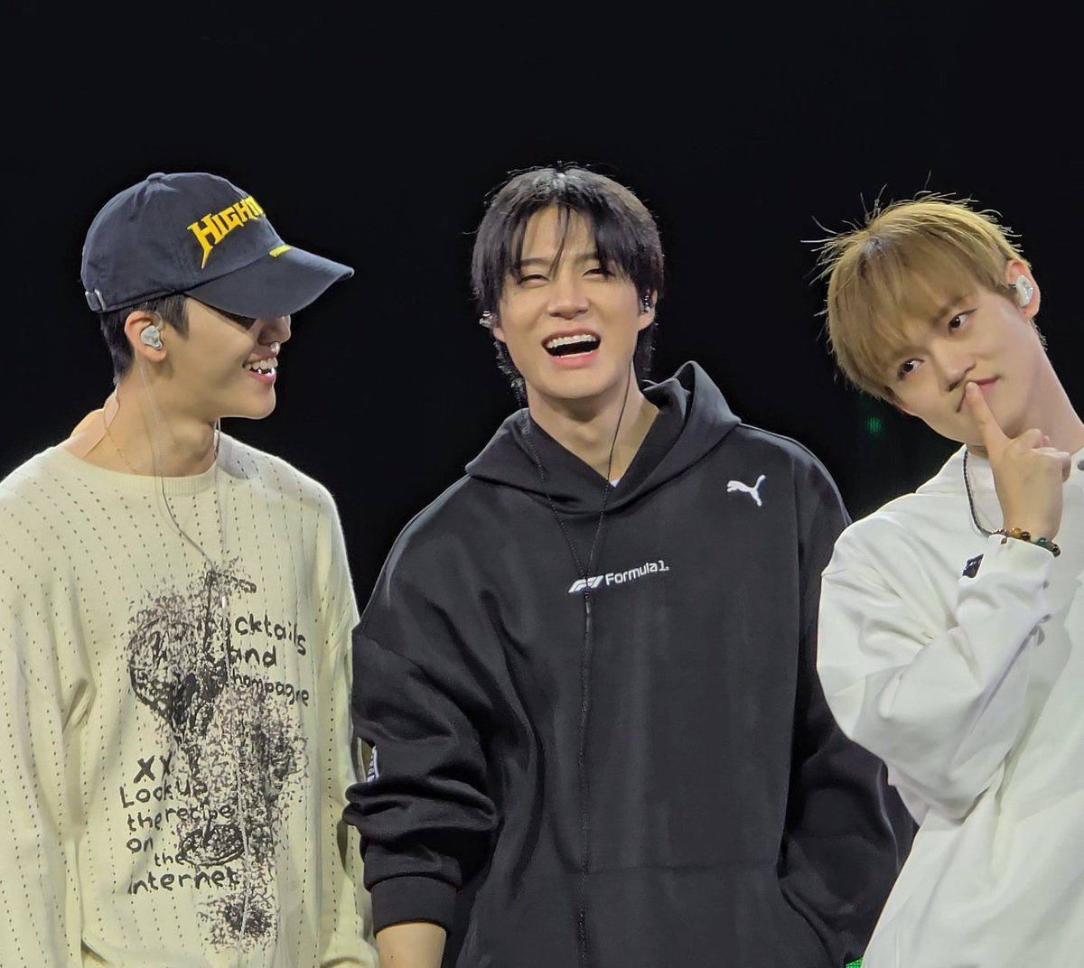 jungshasa's tweet photo. TRIO LUCU 😭 https://t.co/F0cr9hC3tg