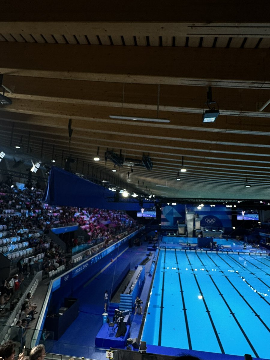 ilanms's tweet photo. #JeuxOlympiques2024 #plongeons 
Je critique mais j’y suis 😍😍😍 https://t.co/aDplrnGPYY