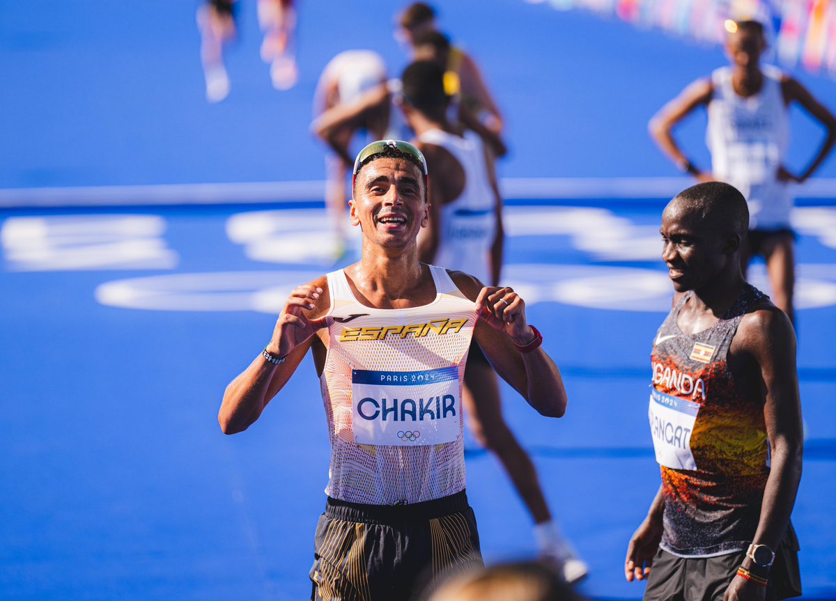 soycorredor_es's tweet photo. 🔎🇪🇸 El español mejor clasificado ha sido @ibrachakir, 34º con 2:11:44. @YagoRojo95 ha sido 41º con 2:12:43.

#CORREDOR\ #Paris2024 

Fotos: @vsmphotoevents https://t.co/wlCQkprDR9