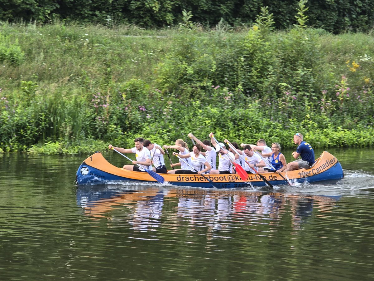 SoerenMuench's tweet photo. 10. eureos OPEN WATER CUP 
Eine coole Veranstaltung. Zum Geburtstag legte #MarkOh auf. Ganz vielen Dank an die 30 teilnehmenden Firmen und herzlichen Glückwunsch an den Sieger @bluechip_ag

#eureosOPENWATERCUP #eureos #Leipzig  @MedialineAG @der_frohburger @KunzeMika https://t.co/his2AvUOyA