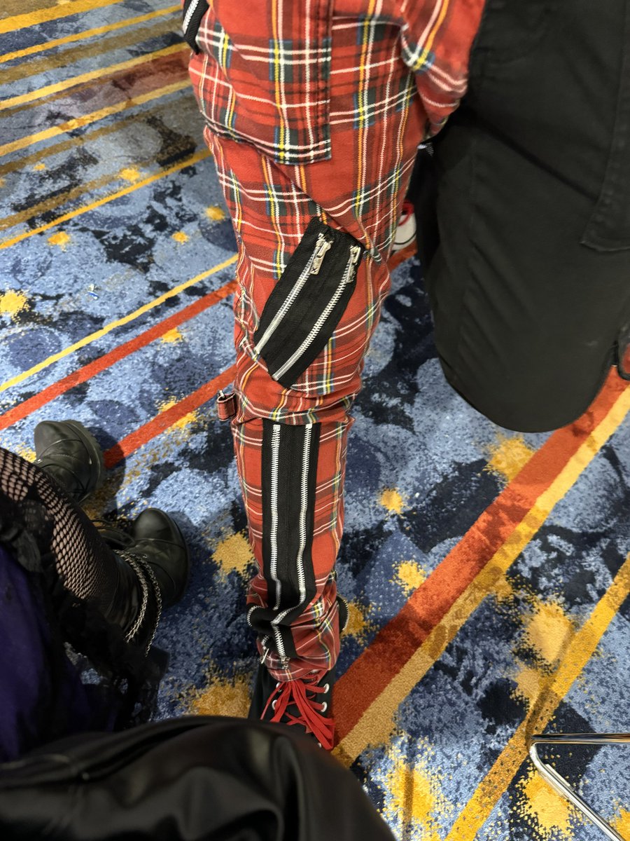 .<a href="/dcgothcon/">Gothcon</a> was so good we are so dead xP