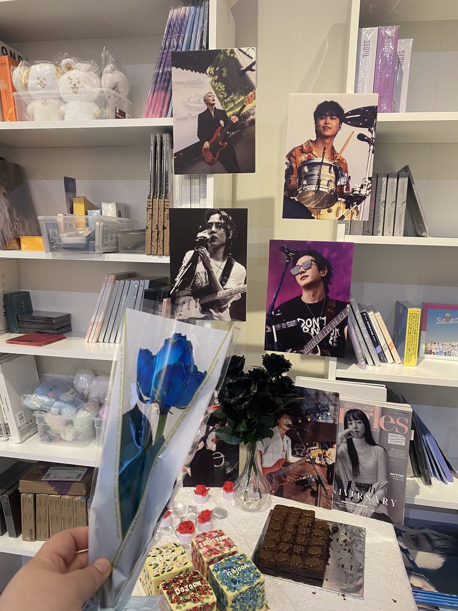 RosfarahinR's tweet photo. We’re here💗
#7YearsInFullBloom
#TheRoseAnniversary
#BlackroseMY https://t.co/gzvxqzQ8K6