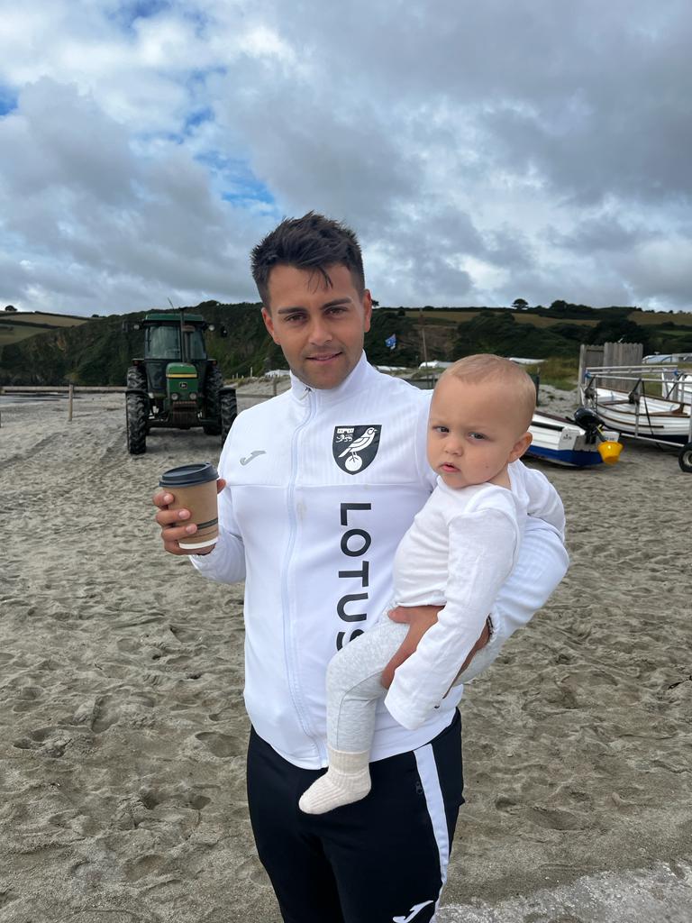 JField97's tweet image. 🌏💛