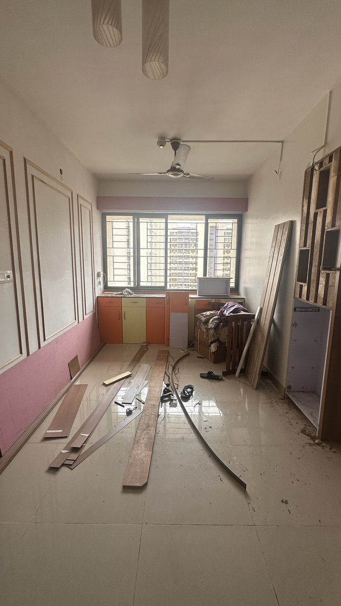 adideodhar's tweet photo. Livspace nightmare! 🤬 Paid in April
for living &amp; dining room, promised 45 days. It's been 7 weeks since deadline, house is a dustbin, dad's health at risk, kitchen unusable!
No end in sight. Livspace, where's the accountability? #CustomerNightmare #Livspace #InteriorDesign #Pune https://t.co/Ci72yWNFcd