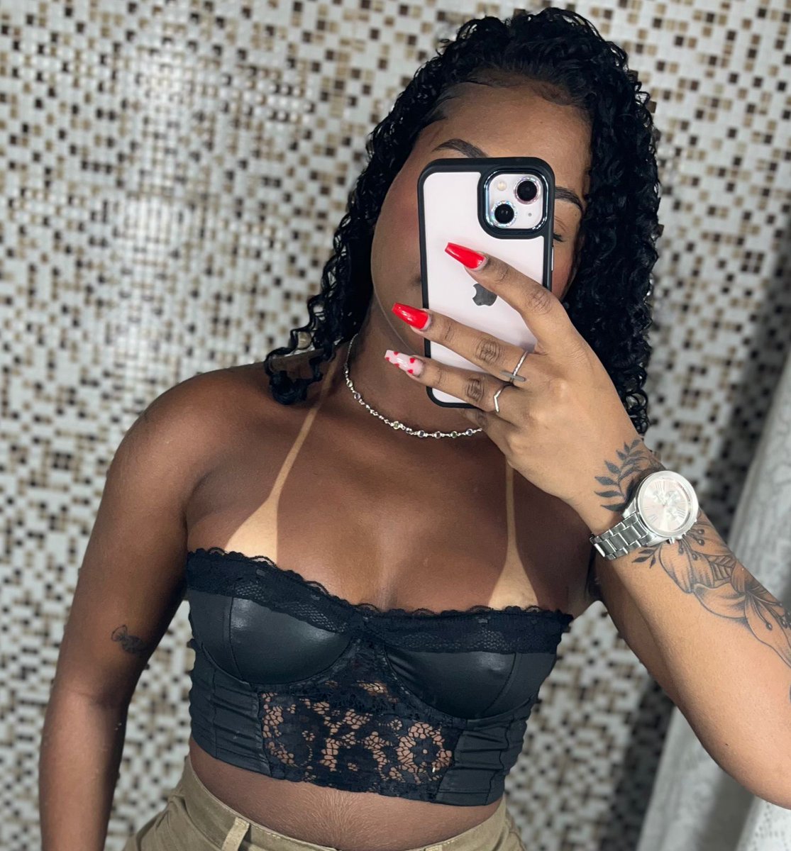 Resultado de uma cremação, pós banho 🤌
Da rt aí pessoal, custa zero ajudar divulgar o trabalho da colega aqui🤏🏻

Segue lá no 👇👇
Lamily_bronze (Instagram)