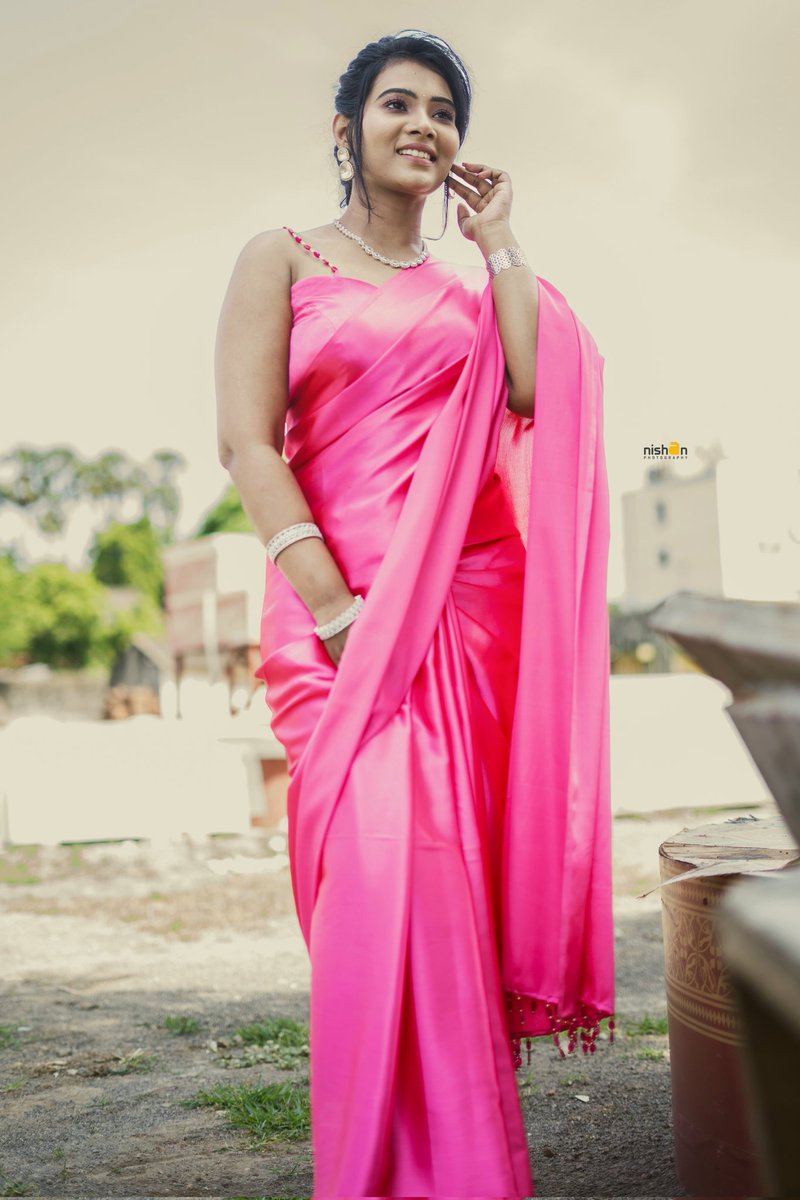 dhivya_dhurai's tweet photo. 💓💓 https://t.co/efBZpwc63y
