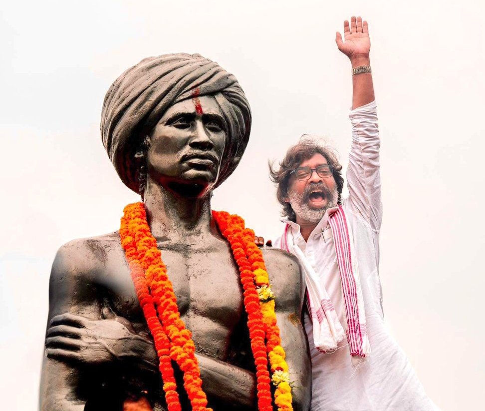 जब आप मुख्यमंत्री नहीं थे, तब भी आपके साथ थे। जब आप मुख्यमंत्री बने, तब भी आपके साथ थे। जब आप जेल में थे, तब भी आपके लिए कल्पना सोरेन जी के साथ खड़े थे। क्योंकि समाज के कुछ काम ऐसे है जो आपके अलावा कोई नहीं कर सकता हैं। जन्मदिन की हार्दिक बधाई एवं शुभकामनाएं <a href="/HemantSorenJMM/">Hemant Soren</a> जी।