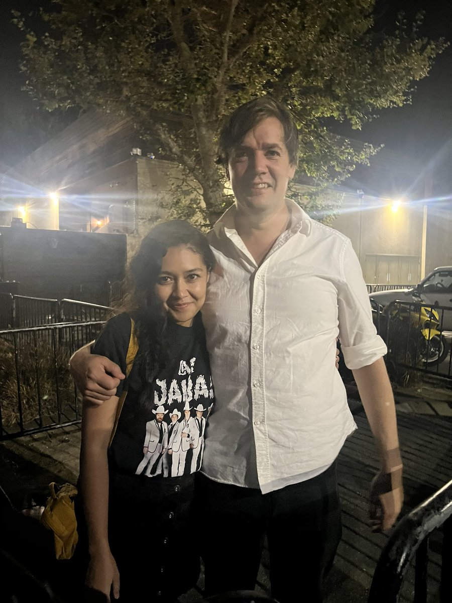 Deelhi's tweet photo. I made a shirt of my favorite band, Las Jaibas ❤️‍🔥✨ @TheHives https://t.co/MJpJCc1wz5