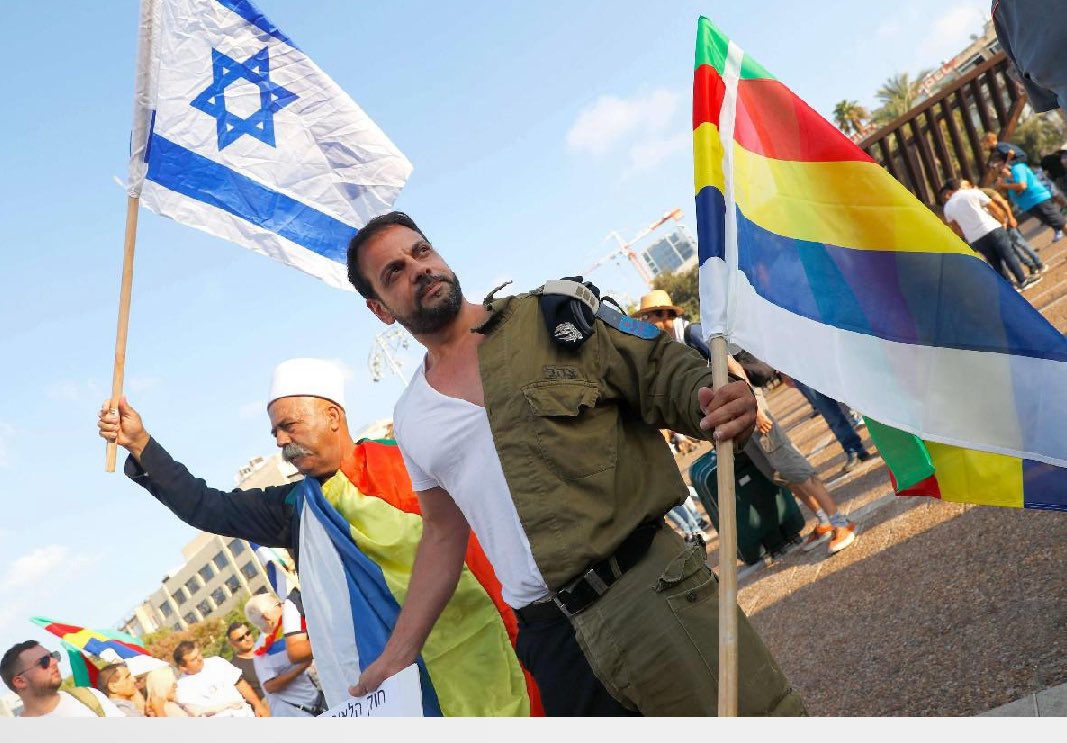 On this platform I’ll tell you the untold story of the Middle East from my Israeli Druze perspective and try to explain why we the Druze love the Jewish state of Israel. 
🇮🇱
🤍💙💛💚❤️
Help me bring the Druze flag to the emoji section in social media!