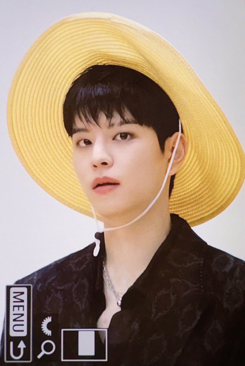 𝐦𝐢𝐧𝐢𝐩𝐚𝐠𝐞. tweet media