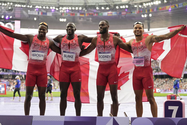 sportsfight_7's tweet photo. 🇨🇦แคนาดา ประกาศศักดา คว้าแชมป์ 4X100 ปารีส 2024 ในวันที่ไม่ทีมสหรัฐฯ ในลู่ เพราะพลาดเอง!!
#JeromeBlake #AaronBrown #AndreDeGrasse #BrendonRodney
#Athletics #Canada
#Paris2024 #OlympicGames
#โอลิมปิกเกมส์ #โอลิมปิก2024 https://t.co/zUFpDrPL8y