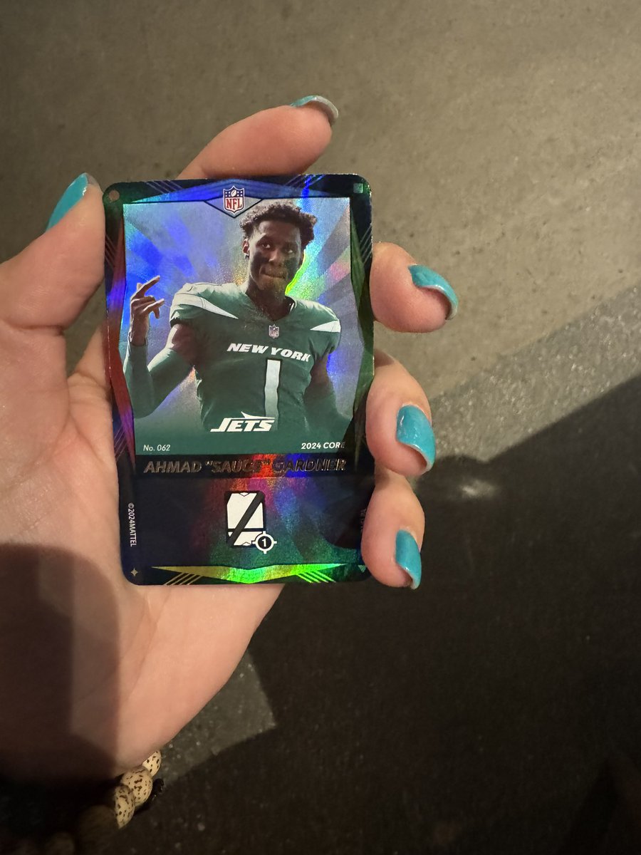 Gege0906's tweet photo. @garyvee I have your Gardner UNO card. DM me https://t.co/0B47HLO7eJ