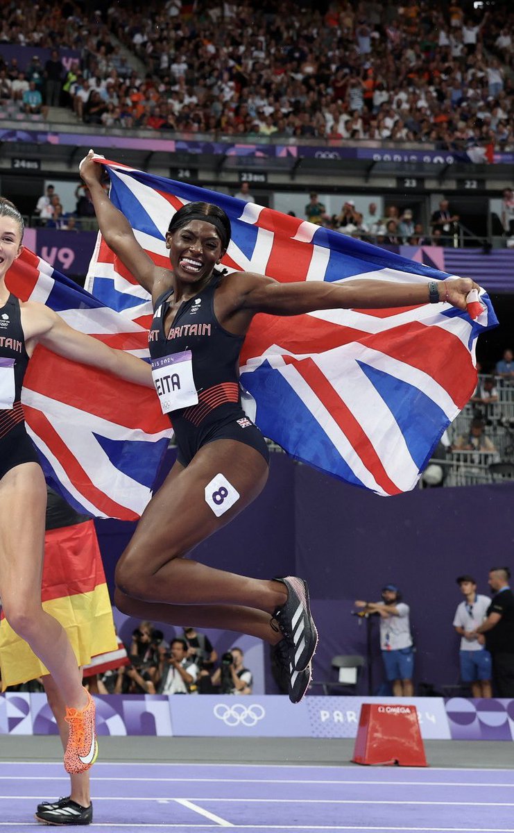 Transpontine (@transpontine) on Twitter photo Congratulations <a href="/daryllneita/">Daryll Saskia Neita</a>, great last leg to bring home silver medal in 4x100m in Paris. Daryll grew up in Ladywell and now lives in Lee, she ran for Lewisham in youth games when she was at Prendergast Hilly Fields school #lewishampride Congratulations <a href="/daryllneita/">Daryll Saskia Neita</a>, great last leg to bring home silver medal in 4x100m in Paris. Daryll grew up in Ladywell and now lives in Lee, she ran for Lewisham in youth games when she was at Prendergast Hilly Fields school #lewishampride