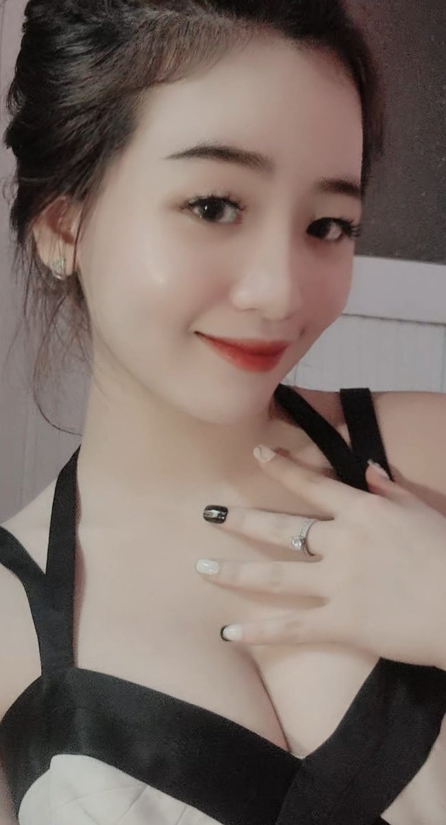 Candyce Primmer The Green sea turtle is endangered due to habitat loss and poaching.Candyce Primmer