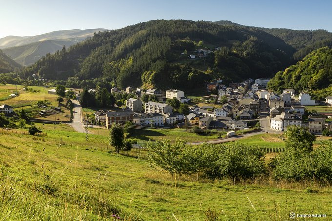¡𝗜𝘁𝗶𝗻𝗲𝗿𝗮𝗿𝗶𝗼𝘀 𝗽𝗼𝗿 𝗲𝗹 𝗣𝗮𝘁𝗿𝗶𝗺𝗼𝗻𝗶𝗼! Excursiones guiadas por Asturias con transporte incluido.
📌 Concejo de Tineo: Monasterio de Obona, Museo del Oro de Asturias y Ganadería San Luis.
📆 Día: 31 de agosto👉 eu1.hubs.ly/H0bzF1w0

<a href="/TurismoAsturias/">TurismoAsturias</a>
