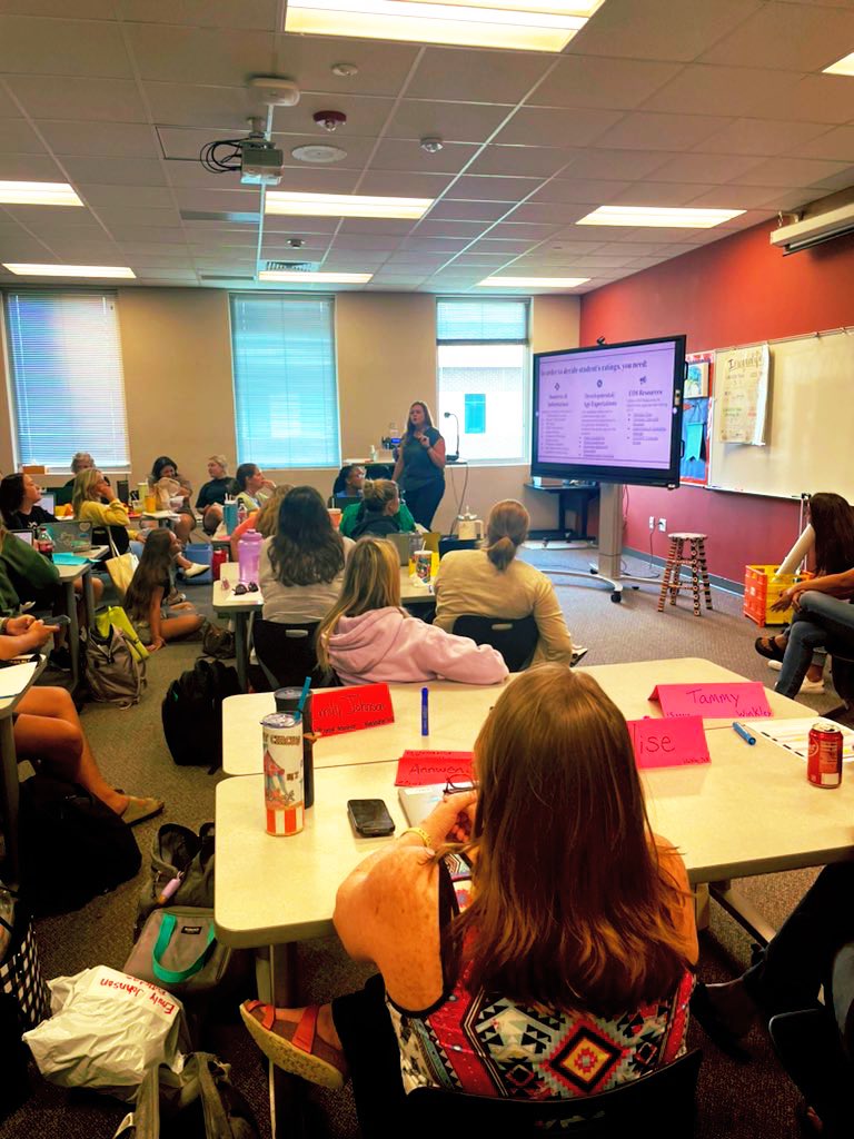 Kelli Bayless tweet media