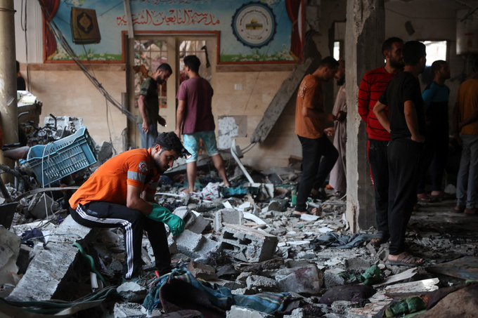 palinfoen's tweet photo. Recap on Israel bombing a Gaza school

• 100+ killed including children in Al-Tabin school
• Israeli airstrikes targeted where displaced Palestinians had gathered for morning prayers 
• Videos show charred bodies and limbs strewn across the floor
• Gaza's media office said rescue teams have struggled to recover all the bodies
• The Israeli army said it struck a "Hamas control centre" but has not provided any evidence