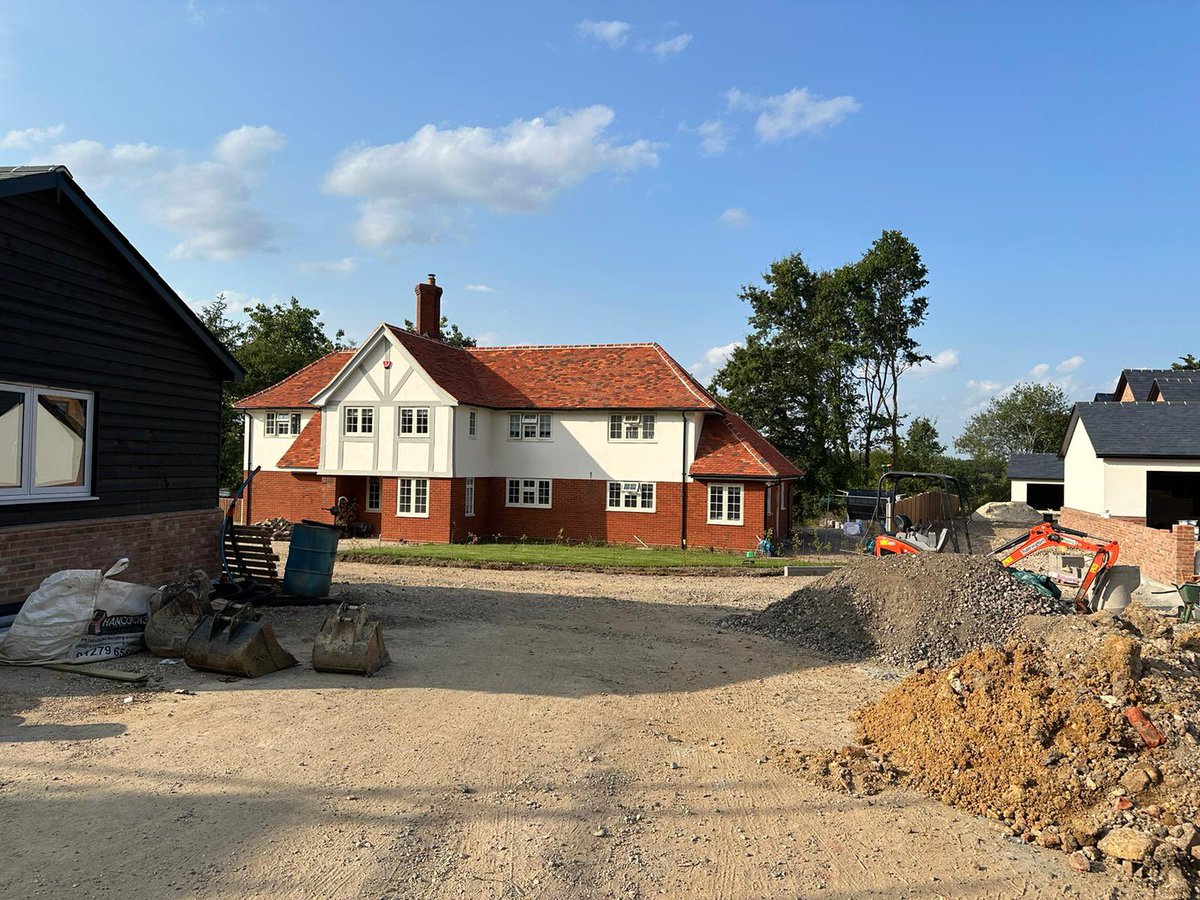 Update at our development site:
1.Plot 2 nearly ready, kitchen to be fitted,then ready market🪧
2.Plot 2 ready for rear garden turf🏡
3.The Barn has been rendered &amp; the scaffolding down, original weather vane restored &amp; back in place
4.Original house looking glorious in the ☀️