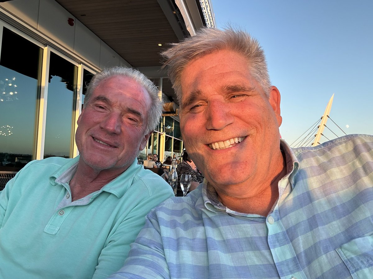 printerbill's tweet image. My younger brother @ELeaseReturns  Joe and I. 
Vancouver waterfront.