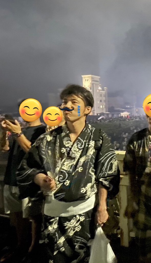 Aokiry_Aokiry's tweet photo. 【なんとなく注意事項】
フォロー、フォロバありがとうございます。このアカウントはキチツイとリツイが多いのでミュート推奨アカウントとなっております。 https://t.co/o1eR1bsOu4