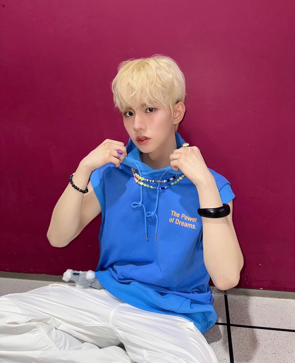 dangerousmanwin's tweet photo. 찾았다 왕자님 https://t.co/rWQRrK5m4B