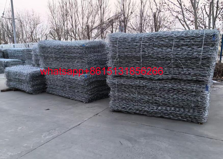 HuoAmy's tweet photo. flood control gabions active slope protection rockfall netting high tensile steel wire mesh G65/3 flood control project https://t.co/Y35q08DHqT