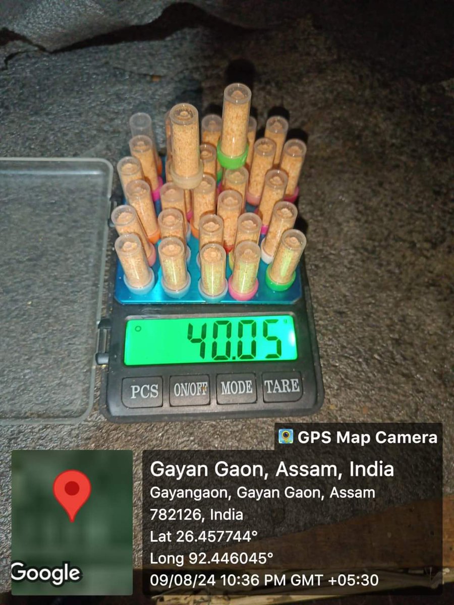 nagaonpolice's tweet photo. A Nagaon Police team led by DSP(P) Sandipon Garg &amp; OC Dhing PS recovered 31 Nos of Plastic Containers filled with suspected Heroin net weighting 3.84 Grams,and one open Soap case weighing 7.27gms and cash of Rs.17,640/ and Motorcycle. @himantabiswa
@gpsinghips @assampolice https://t.co/RKK5tNQQeN
