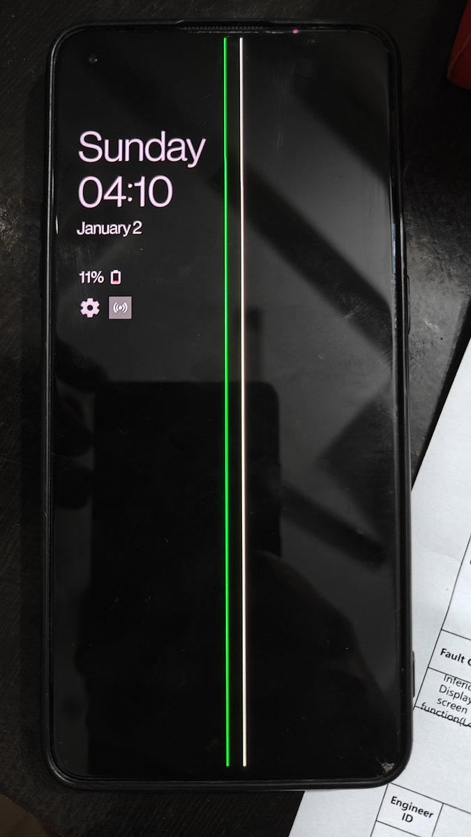 Abhishe83113063's tweet image. #greenlineclub @oneplus @OnePlus_IN @OnePlus_Support 
One is doing a scam in the name of hardware issue!!!their service centre will gift u with huge fake commitment #fakeoneplus