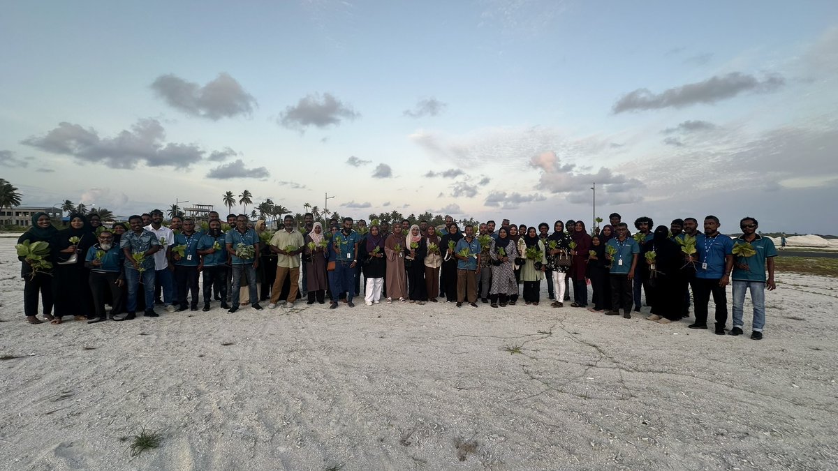 FahiTraining's tweet photo. A huge thanks to Fenaka Corporation Limited for keeping us in your lists during the initiative to plant over 65+ trees in support towards the pledge of planting a million trees nationwide.

@presidencymv 
@FenakaInstitute 
@TeamFenaka https://t.co/L3MfaLvz0t