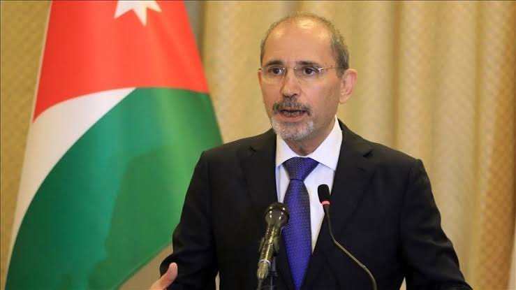 ⚡️🇯🇴BREAKING: Jordan’s Ministry of Foreign Affairs:

The bombing of the "Al-Tabeen" School by Israel is a blatant violation of international law and a deliberate, systematic targeting of civilians and refugee shelters in Gaza.

This attack, which comes at a time when mediators