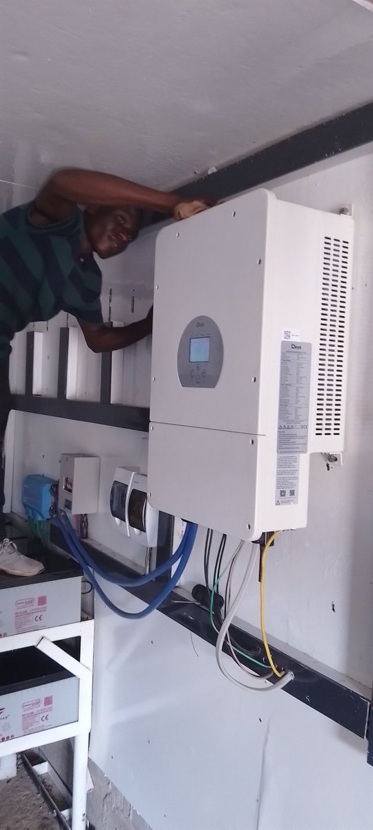 MrSolarGrid's tweet image. Tukifanya kazi yako basi jua umefanya kazi na kampuni ambayo itakuwa bega kwa bega na wewe mteja pale kwenye ukaguzi na maendeleo ya mtambo wako bure kabisa katika kipindi chote cha maisha ya project yako. 

Karibu.