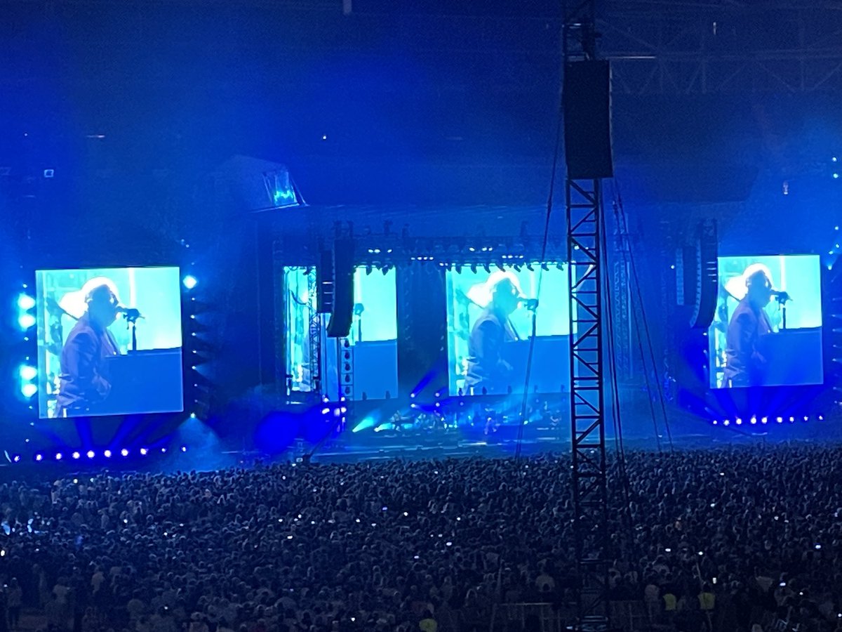 Marc Willcox (@marcwillcox) on Twitter photo In the 80s I took my Mum, who was a big Billy Joel fan, to see him play live in London.
Last night my daughter, who is a big Billy Joel fan, took me to see him play live in Cardiff. 
40 years later we’re now the same ages my mum and I were.
<a href="/billyjoel/">Billy Joel</a> #billyjoel <a href="/principalitysta/">Principality Stadium</a> In the 80s I took my Mum, who was a big Billy Joel fan, to see him play live in London.
Last night my daughter, who is a big Billy Joel fan, took me to see him play live in Cardiff. 
40 years later we’re now the same ages my mum and I were.
<a href="/billyjoel/">Billy Joel</a> #billyjoel <a href="/principalitysta/">Principality Stadium</a>